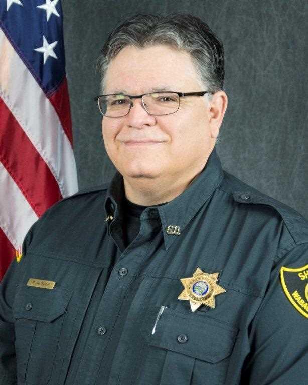 Sheriff Robert Hoskins